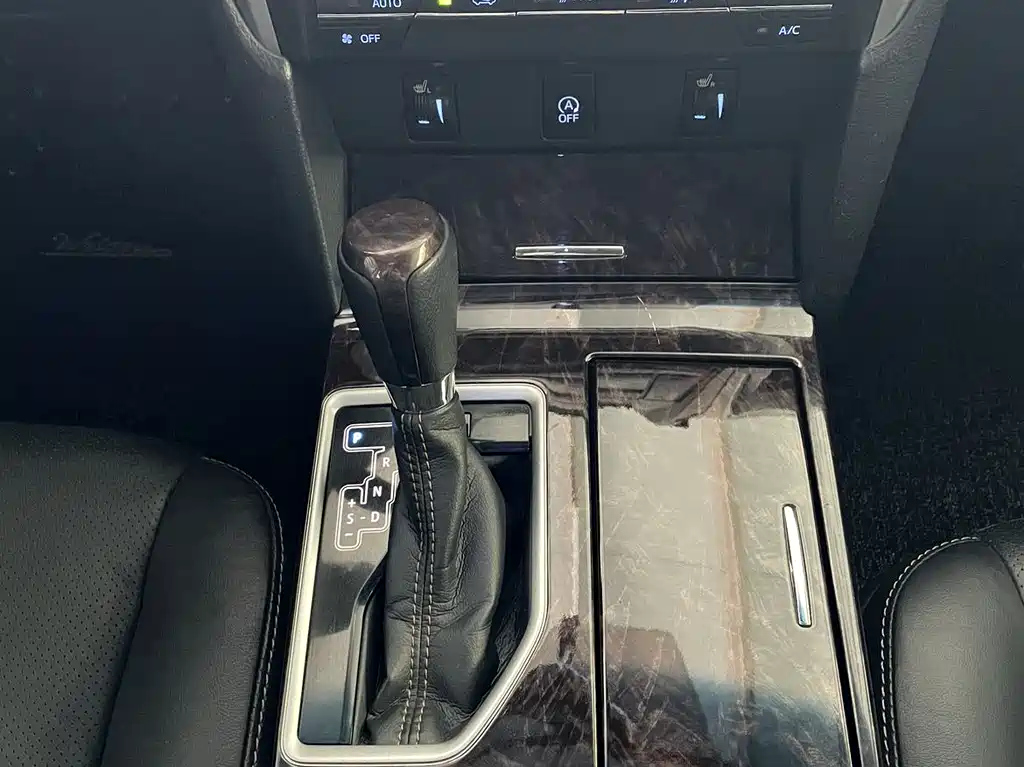 TOYOTA CAMRY 2017