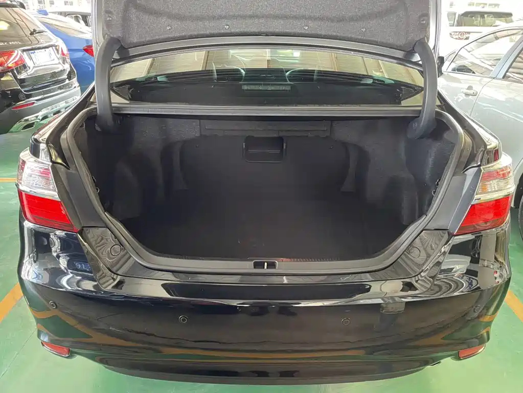 TOYOTA CAMRY 2017