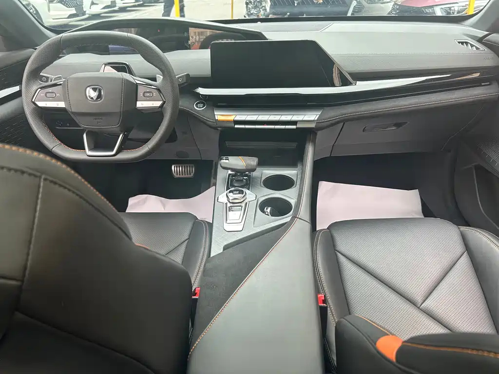 CHANGAN UNI-V 2023