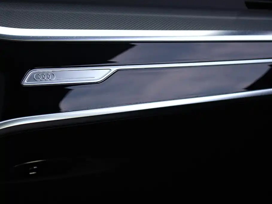 AUDI A6L 2021