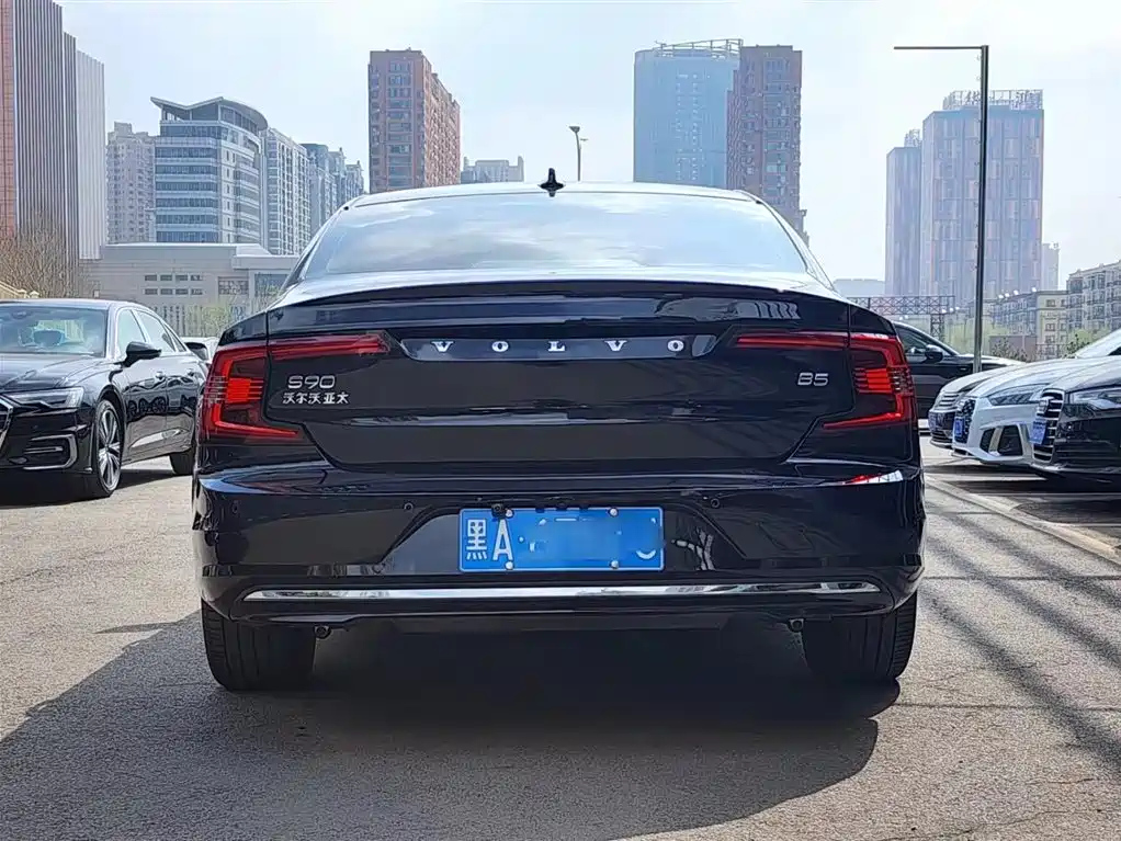 VOLVO S90 2021