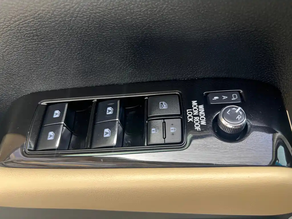 TOYOTA ALPHARD 2018