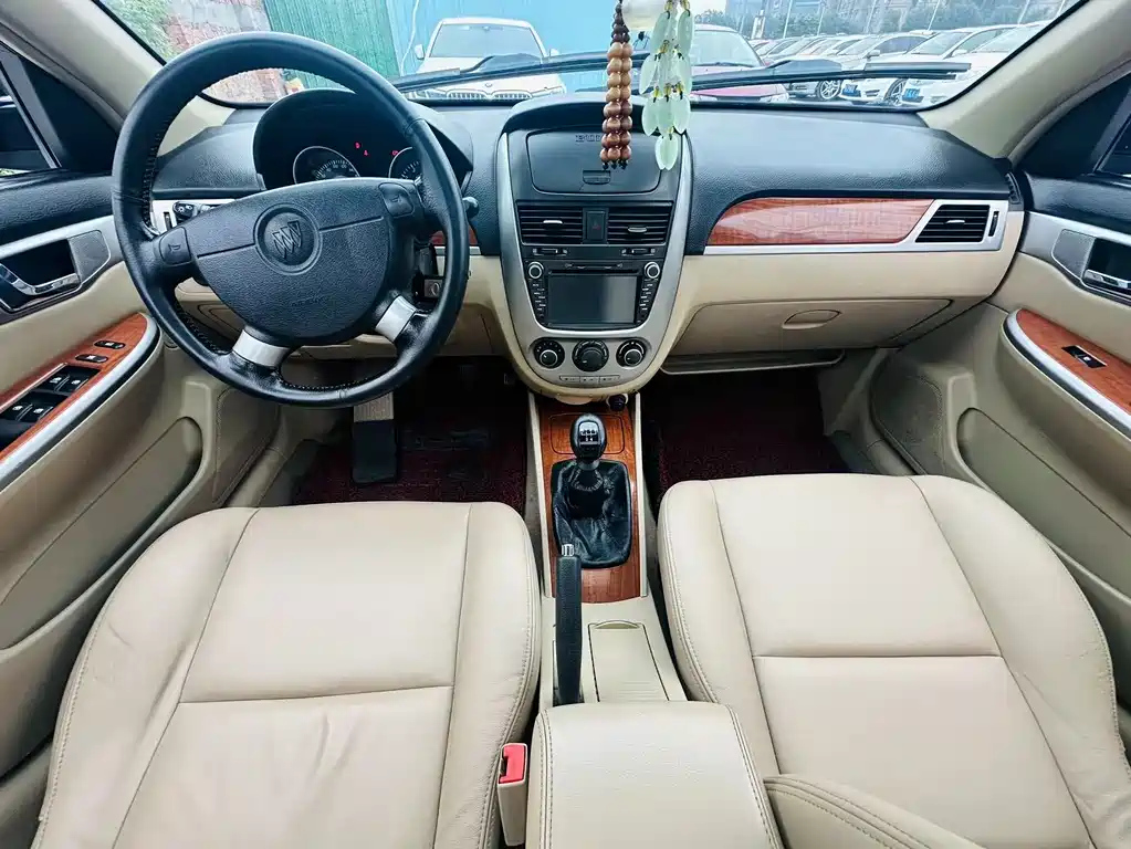BUICK EXCELLE 2010