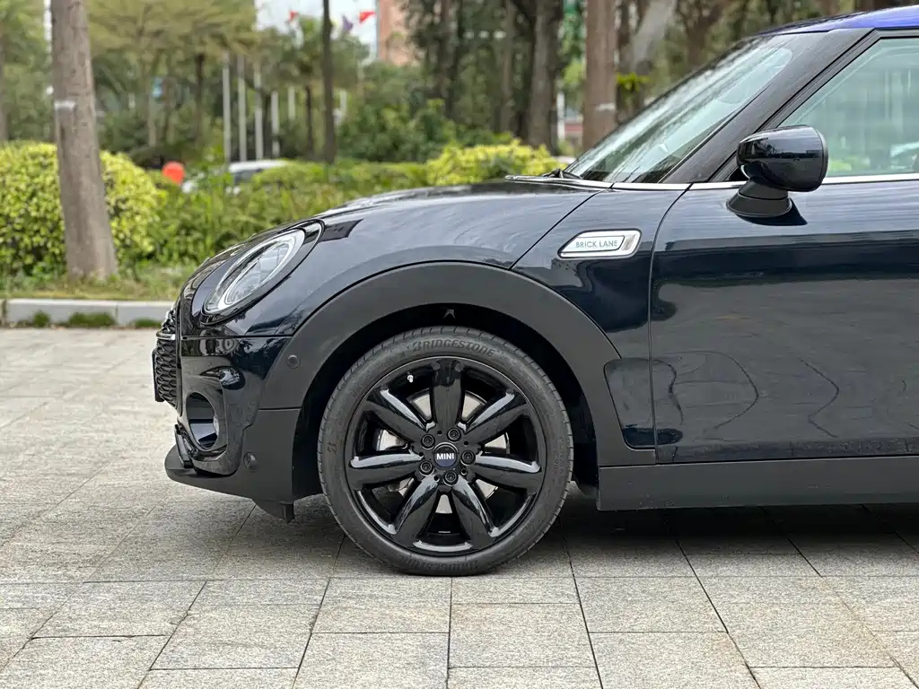 MINI CLUBMAN 2022
