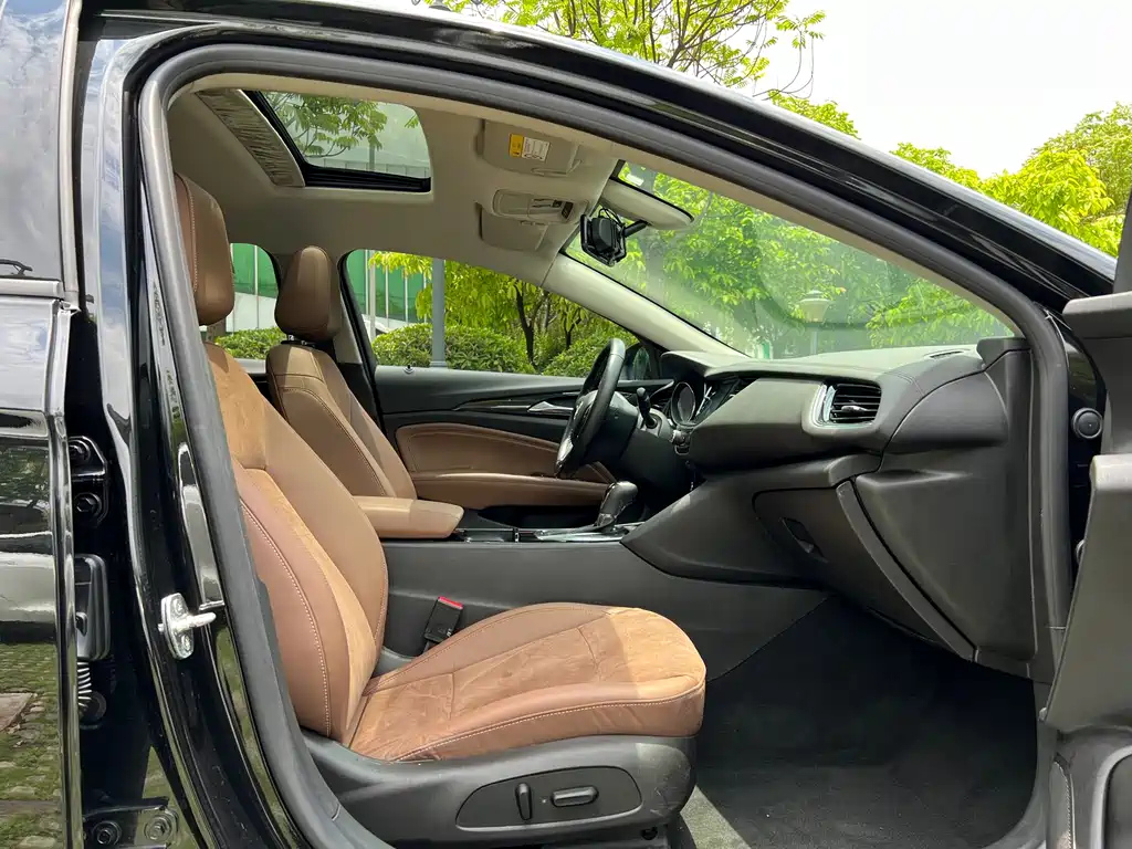 BUICK REGAL 2020