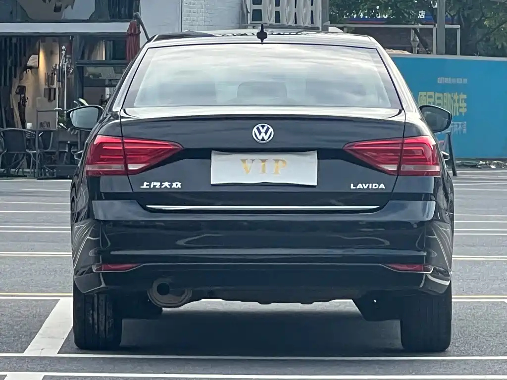 VOLKSWAGEN LAVIDA 2017