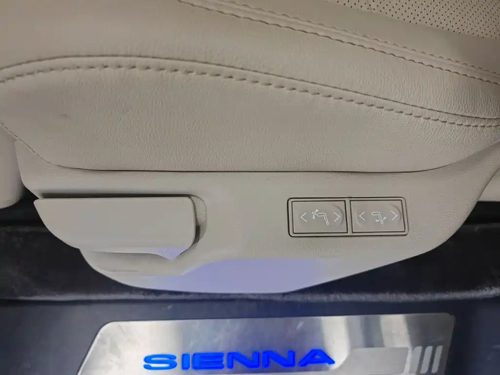TOYOTA SIENNA SIENNA 2022