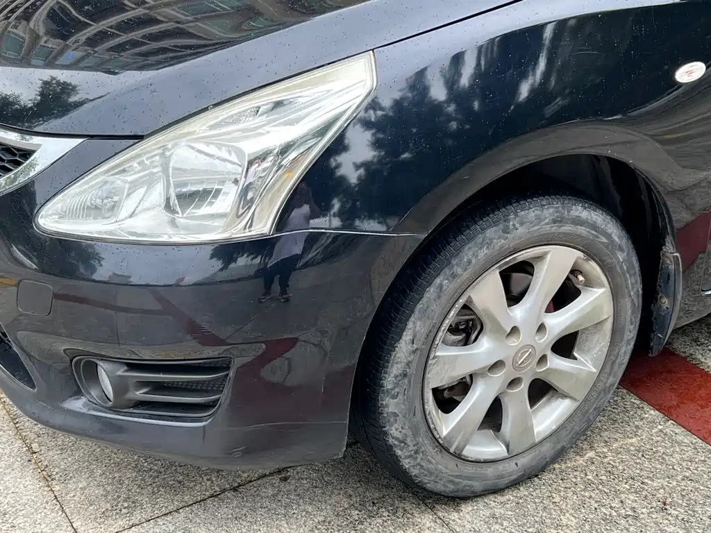 NISSAN TIIDA TIIDA 2012