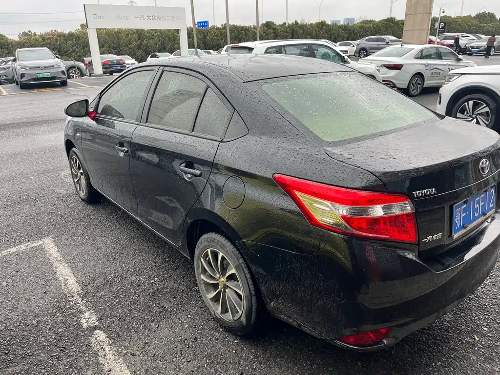 TOYOTA VIOS 2015