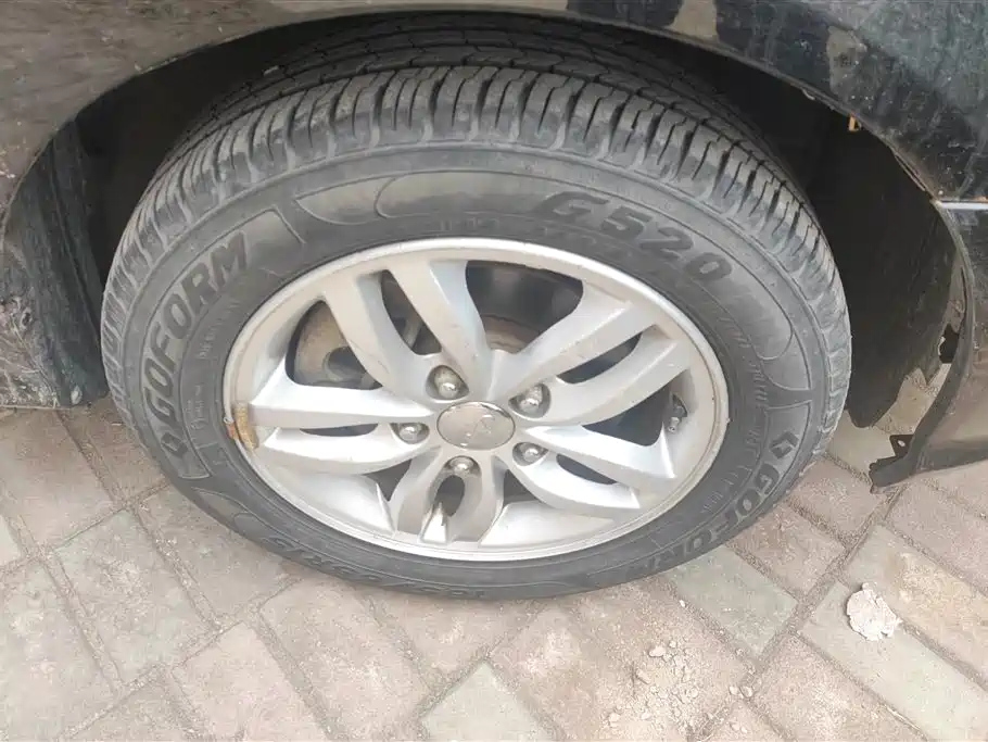 HYUNDAI CELESTA 2014