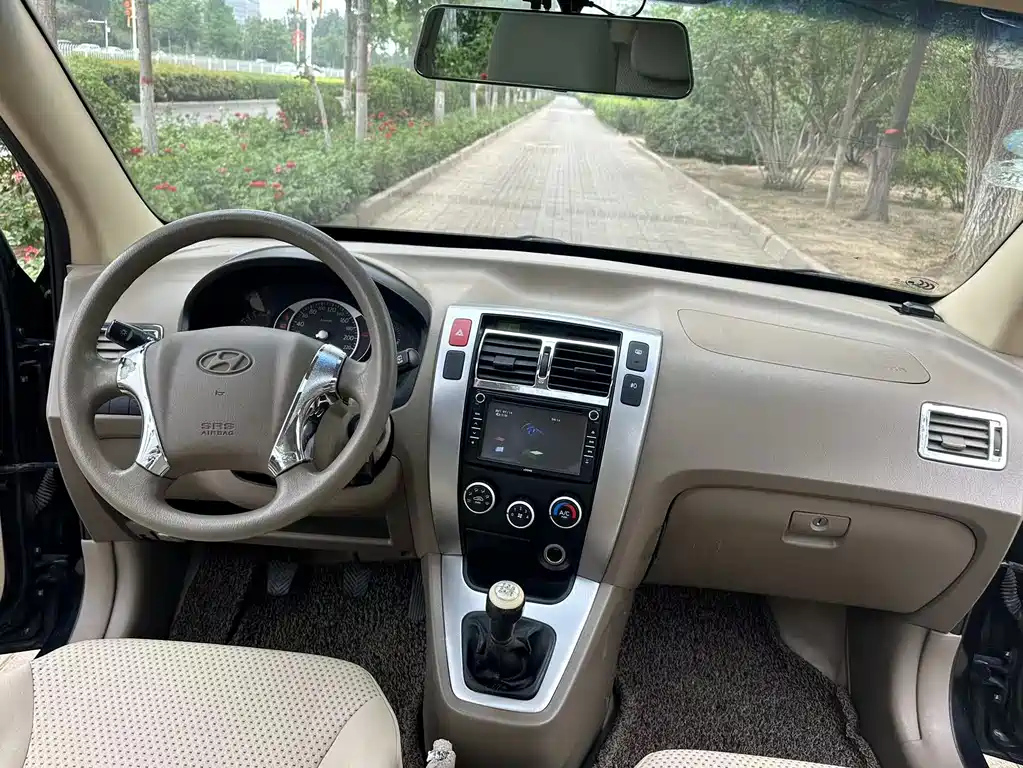 HYUNDAI TUCSON 2010