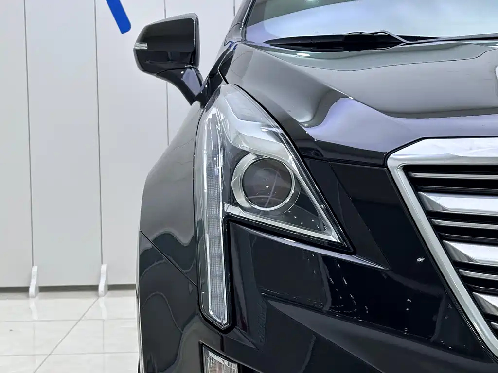 CADILLAC XT5 2019