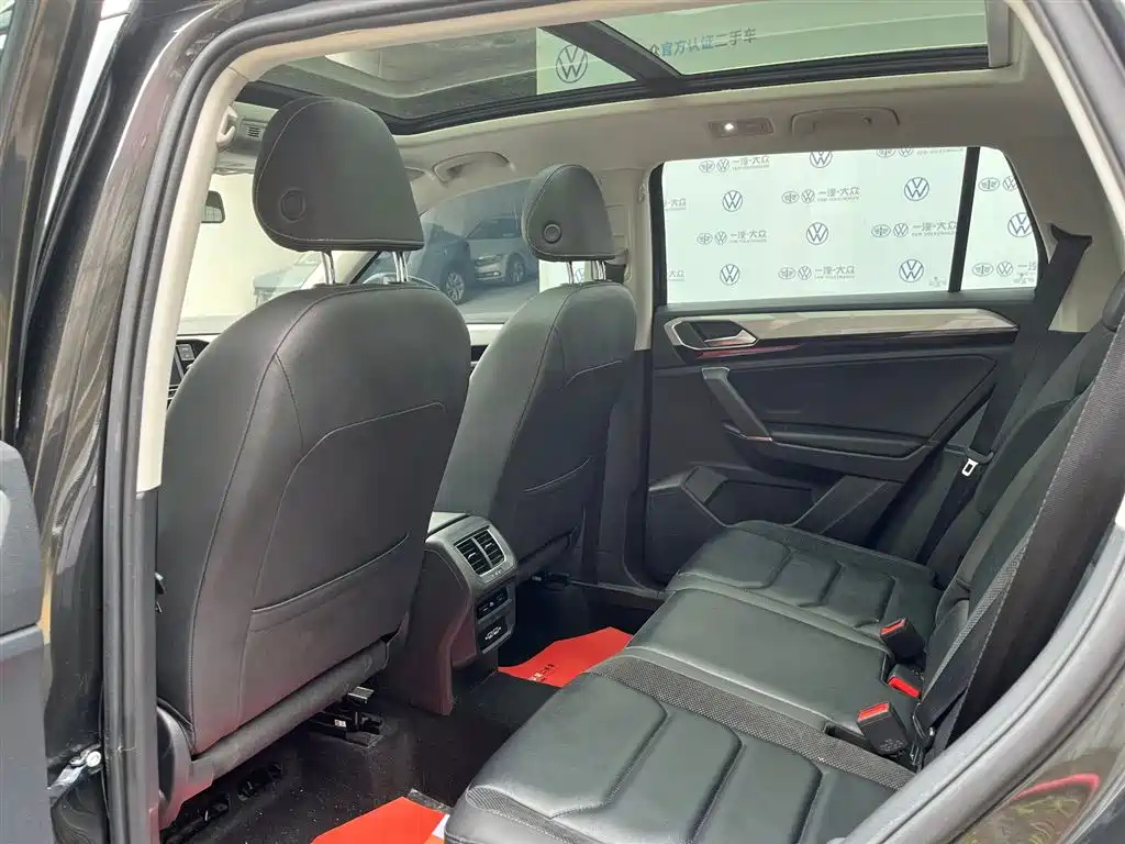 VOLKSWAGEN TAYRON 2020
