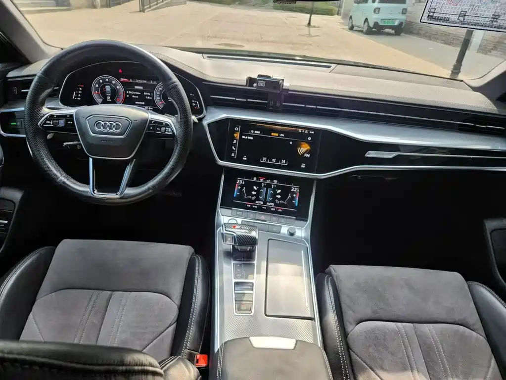 AUDI A6L 2020