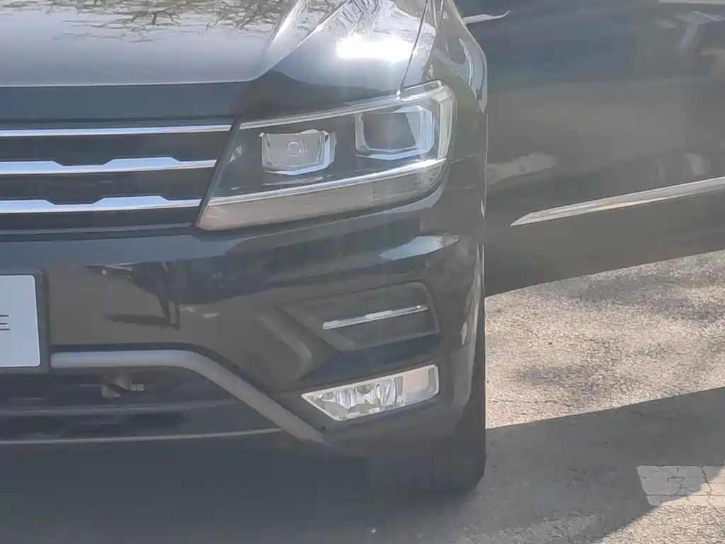 VOLKSWAGEN TIGUAN L 2020