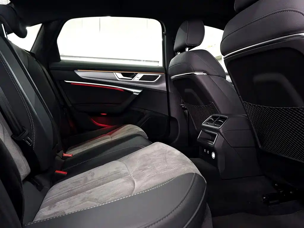 AUDI A6L 2023