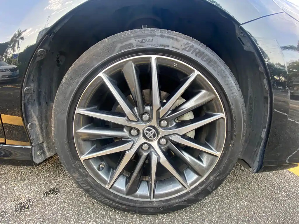TOYOTA CAMRY 2021