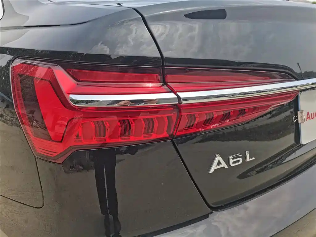AUDI A6L 2021