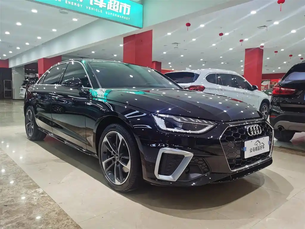 AUDI A4L 2022
