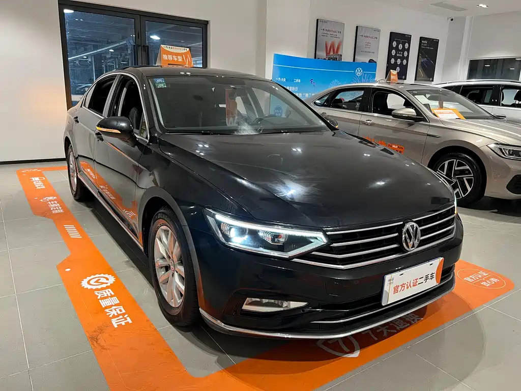 VOLKSWAGEN MAGOTAN 2020