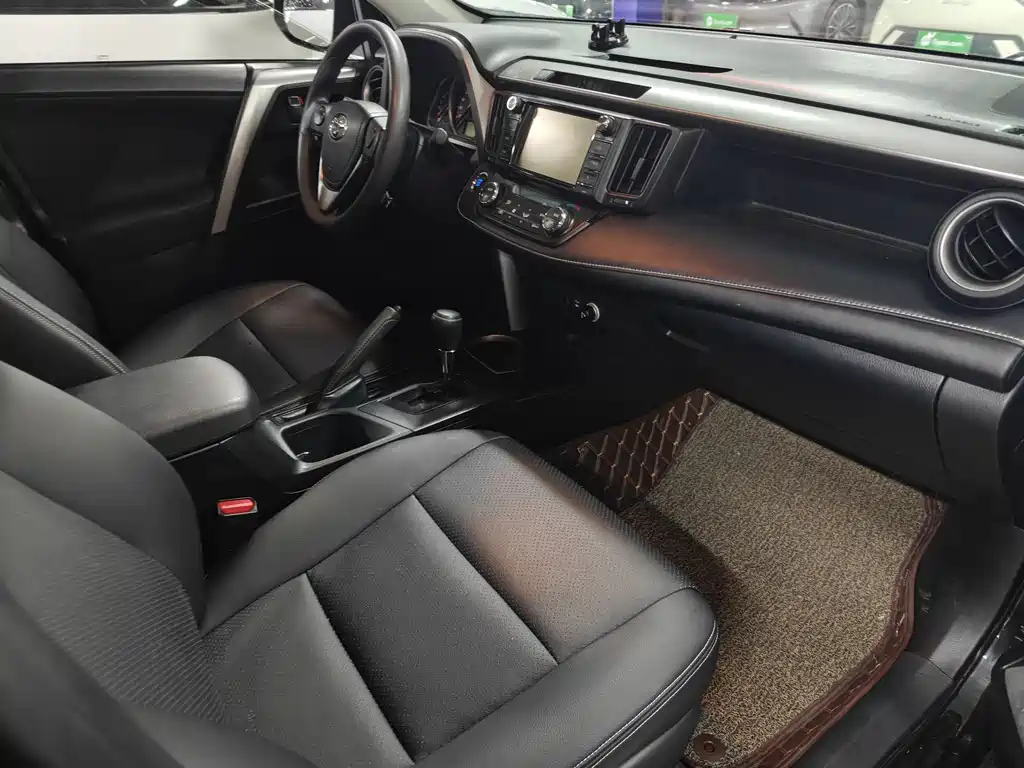 TOYOTA RAV4 RONGFANG 2018