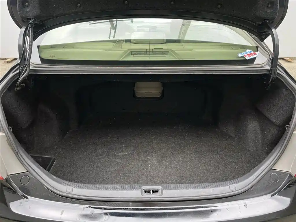 TOYOTA CAMRY 2015