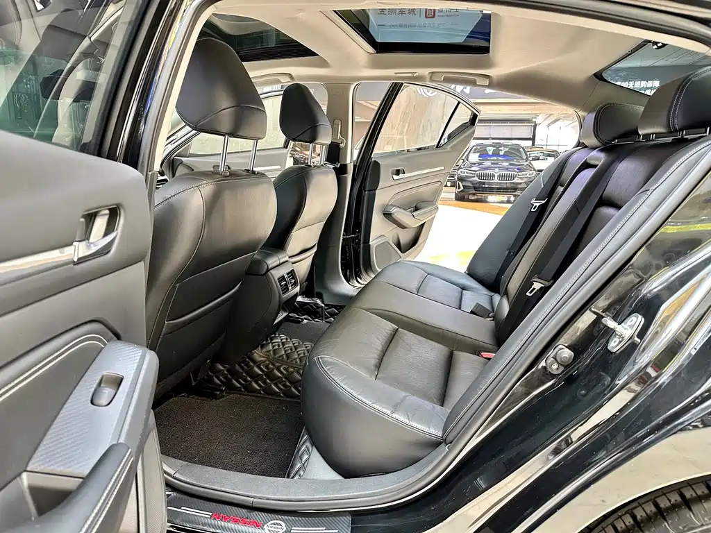 NISSAN TEANA 2020