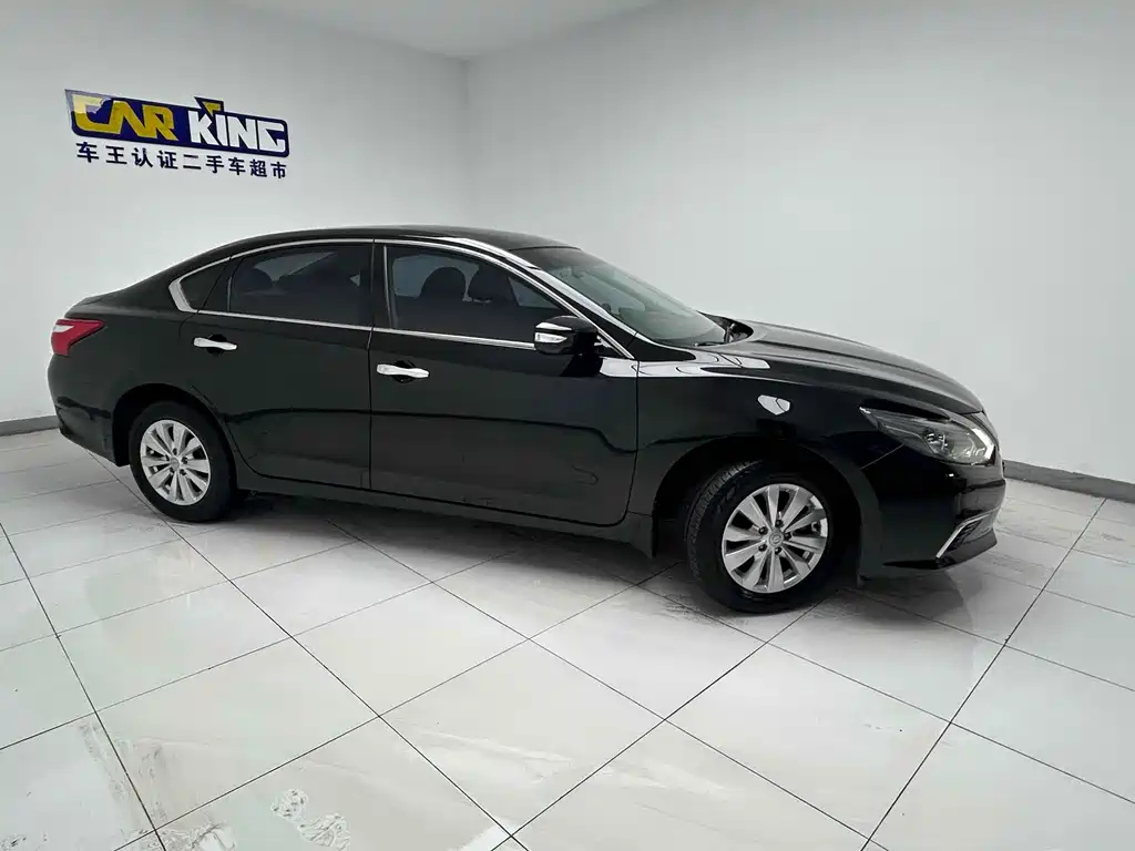 NISSAN TEANA 2018