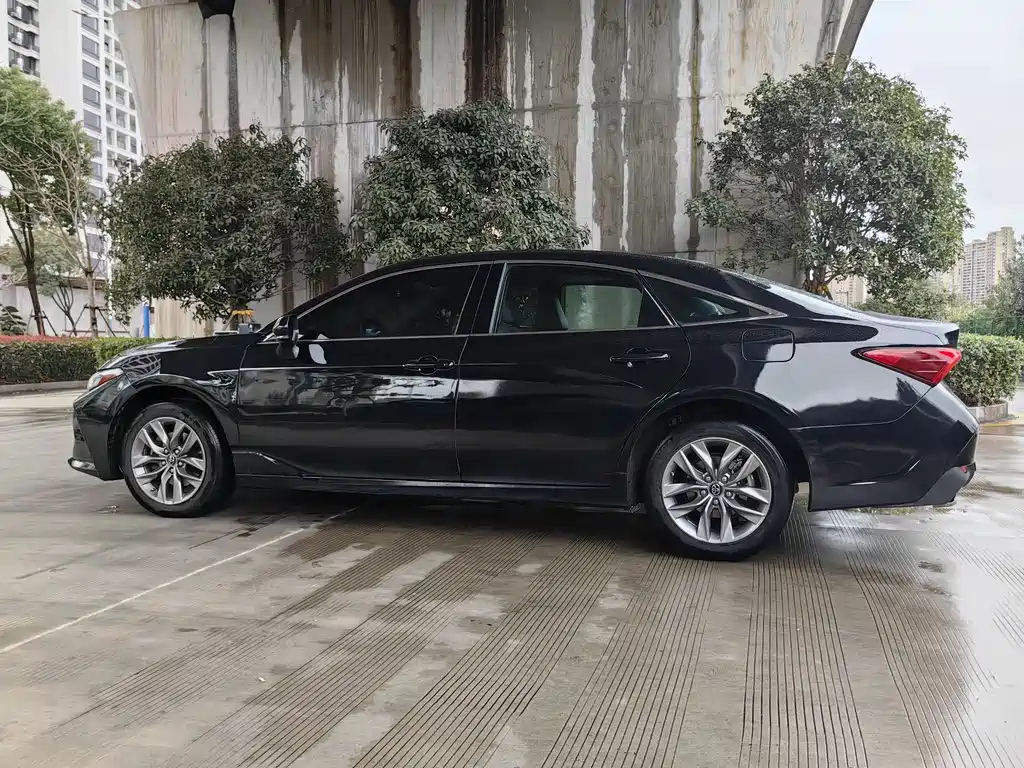 TOYOTA AVALON 2021