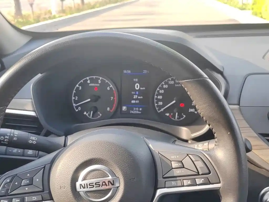 NISSAN TEANA 2021
