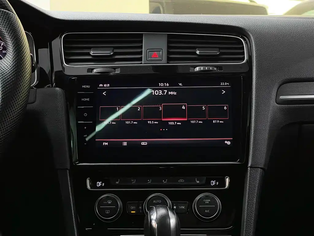 VOLKSWAGEN GOLF 2018