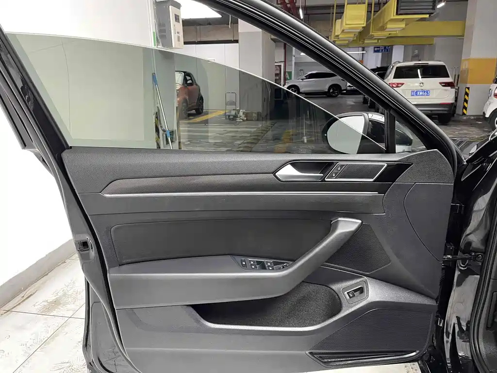VOLKSWAGEN MAGOTAN 2022