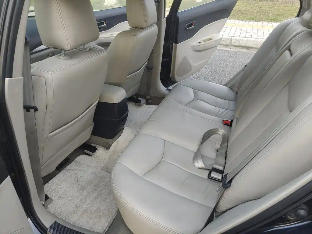 BESTURN B50 2012