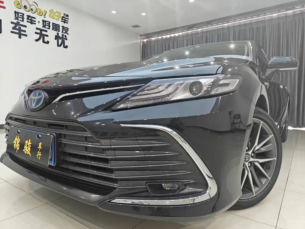 TOYOTA CAMRY 2021