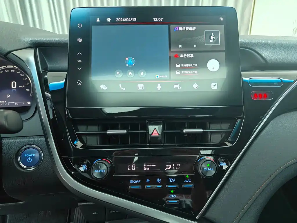 TOYOTA CAMRY 2021