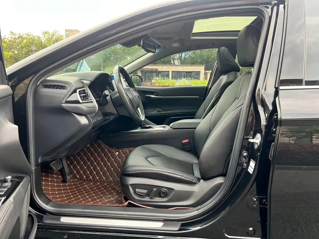 TOYOTA CAMRY 2022