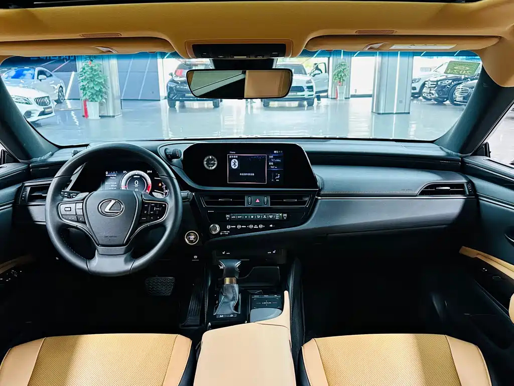 LEXUS ES 2022