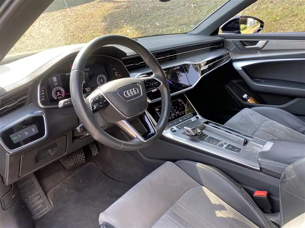 AUDI A6L 2021