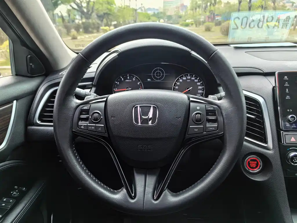 HONDA AVANCIER 2019