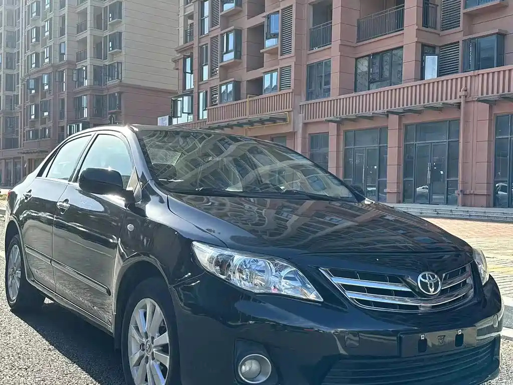 TOYOTA COROLLA 2010