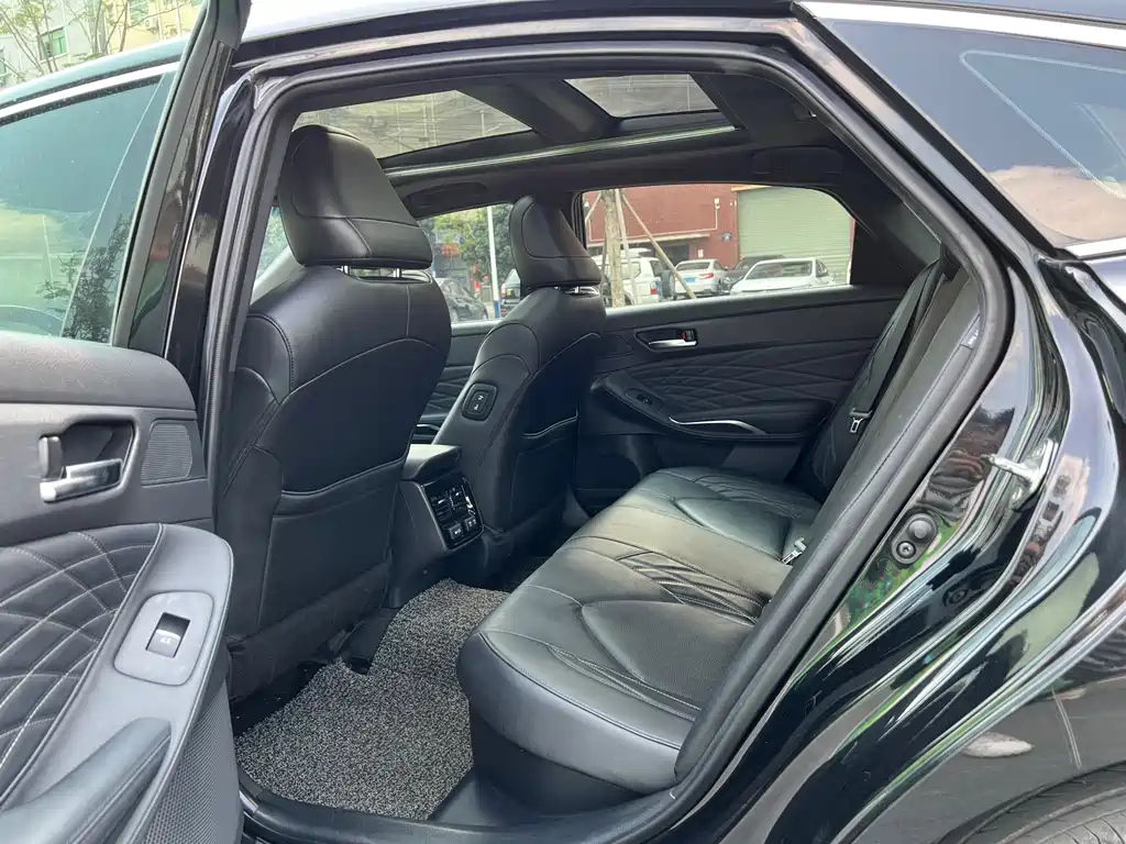TOYOTA AVALON 2019