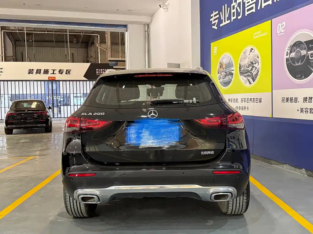 MERCEDES BENZ GLA 2022