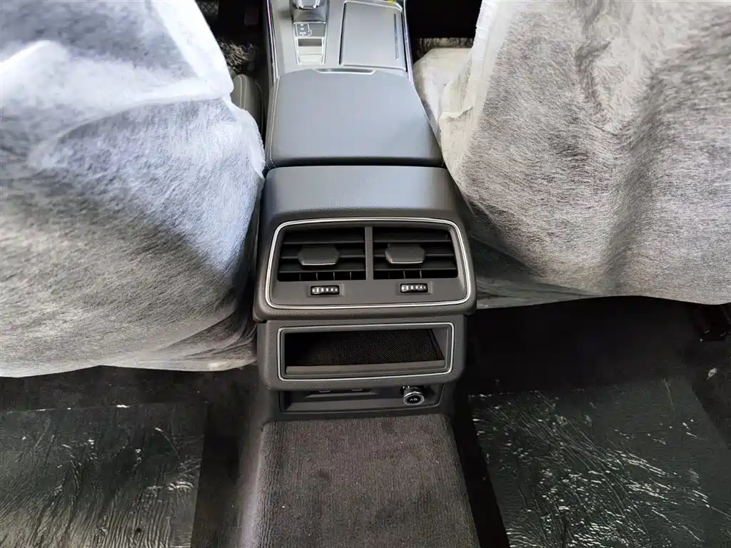 AUDI A6L 2024