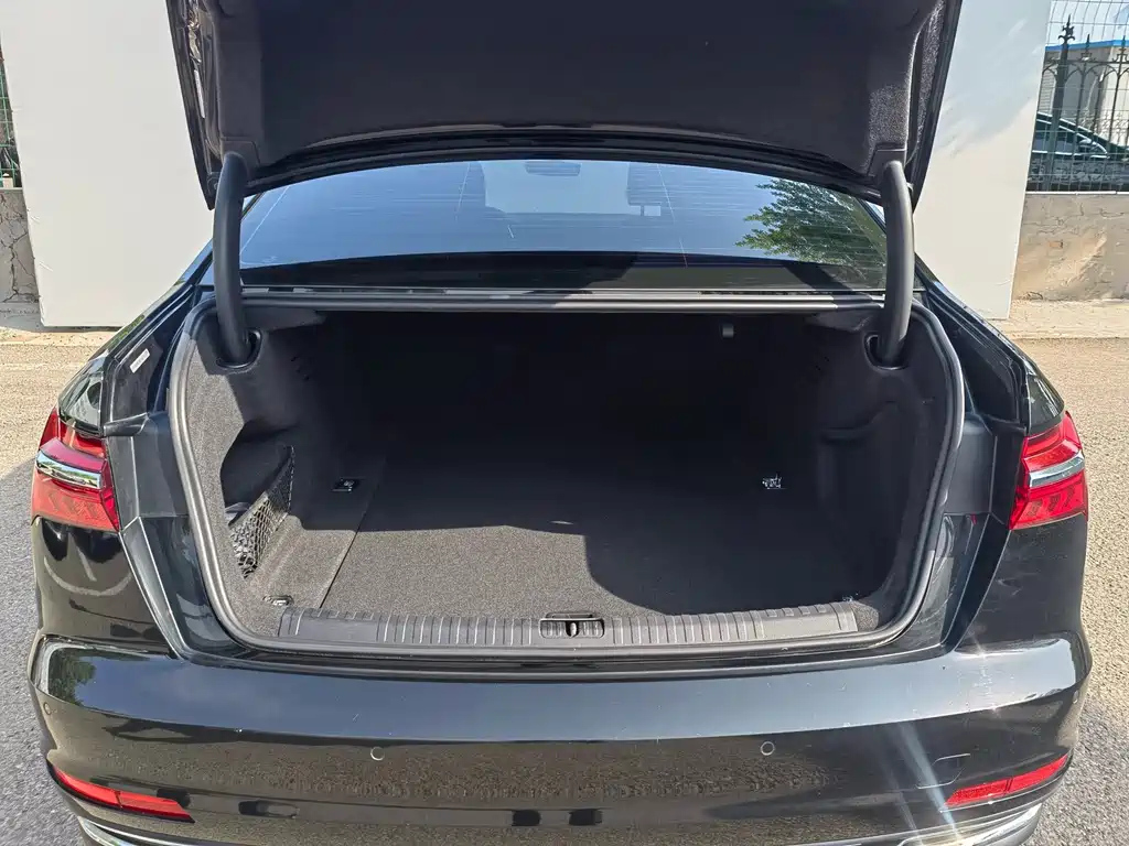 AUDI A6L 2021