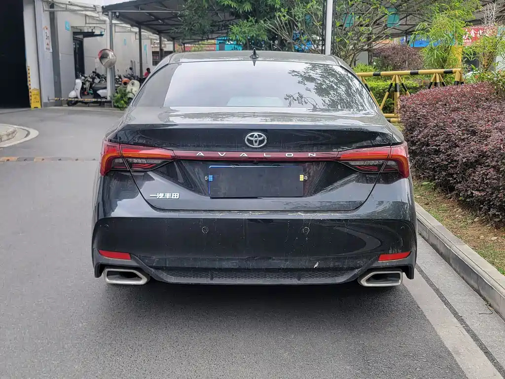 TOYOTA AVALON 2022