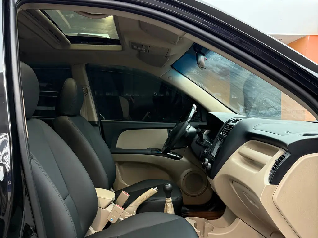 KIA SPORTAGE 2013