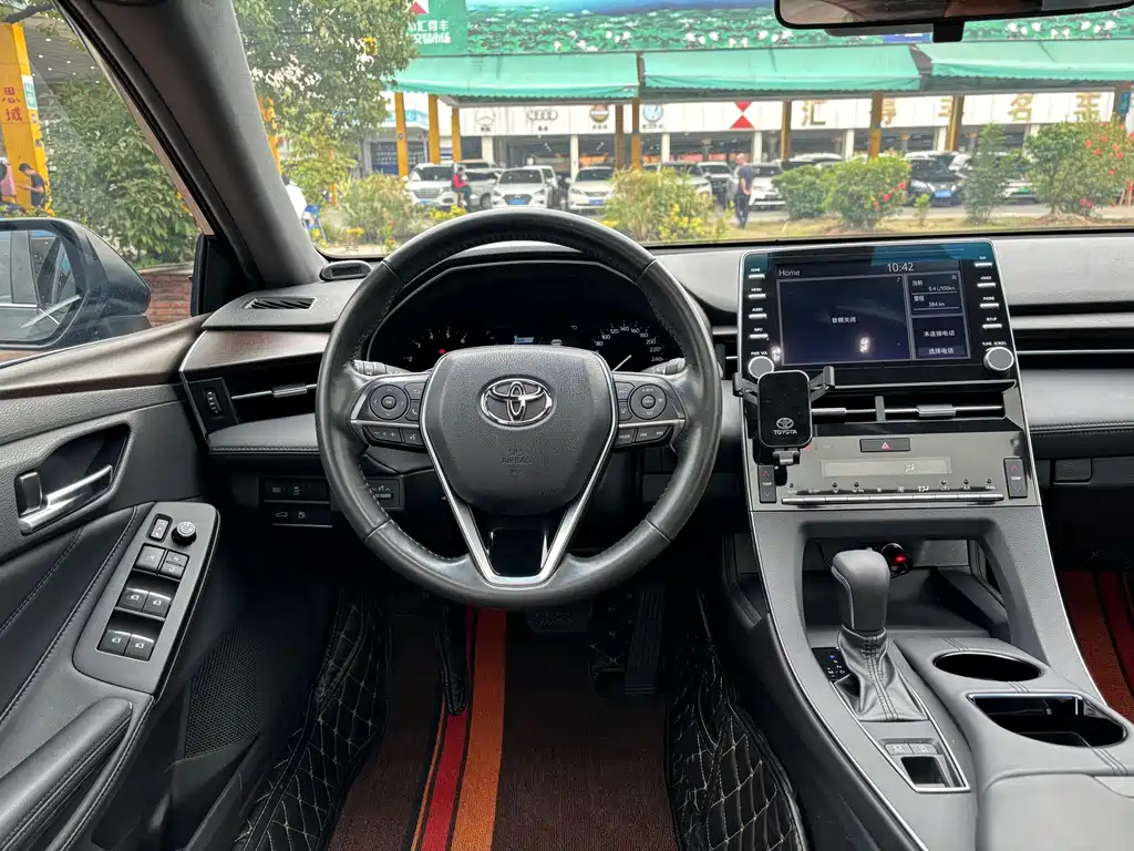 TOYOTA AVALON 2021