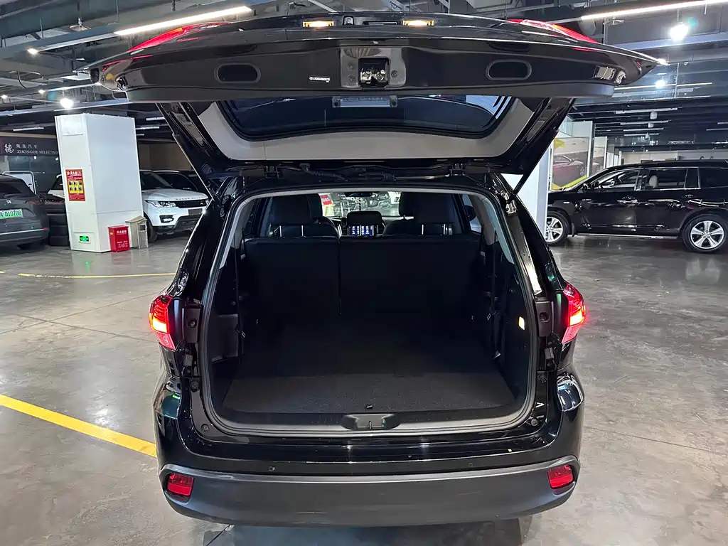 TOYOTA HIGHLANDER 2021
