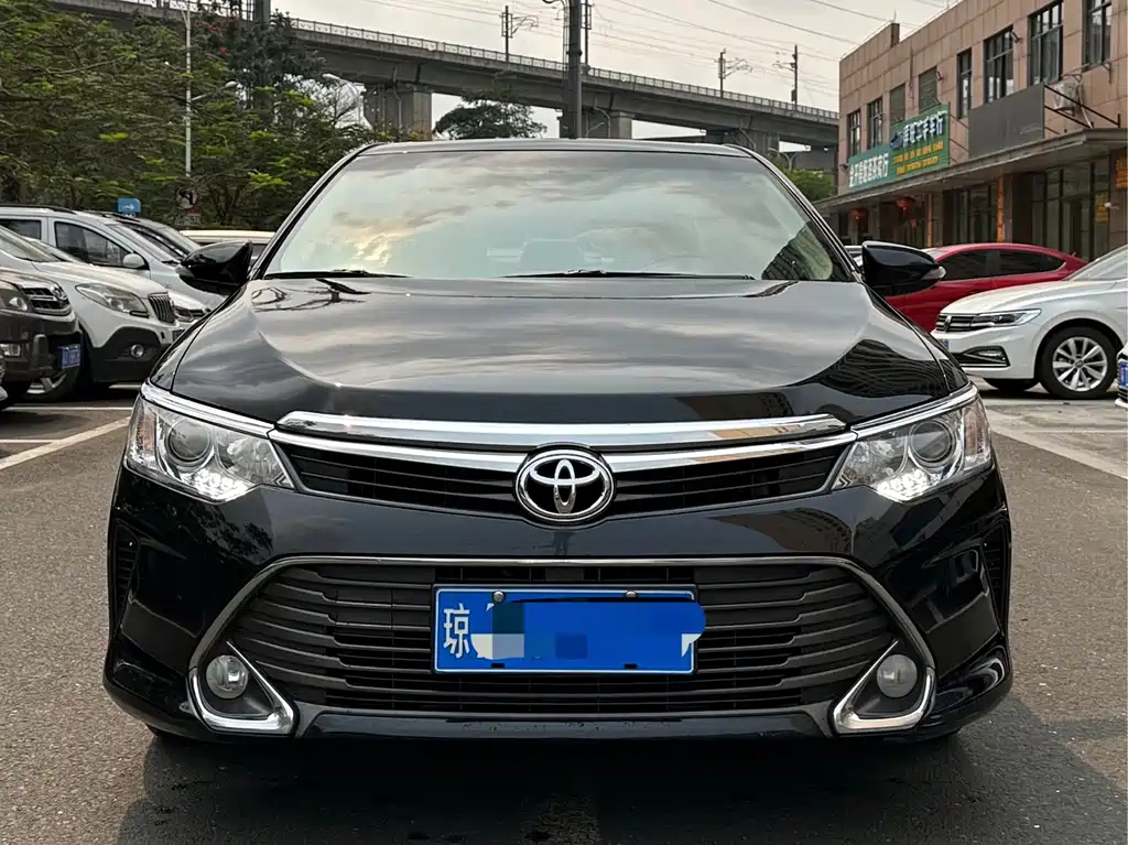 TOYOTA CAMRY 2016