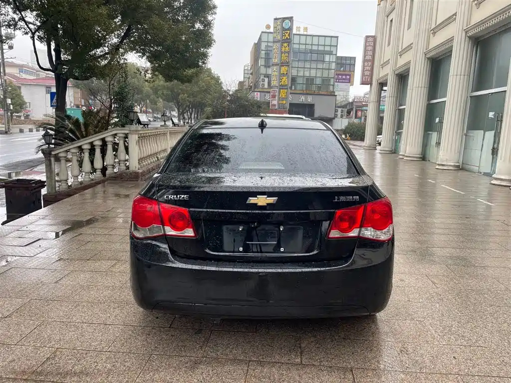 CHEVROLET CRUZE 2010